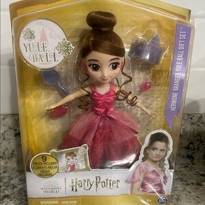 Warner Bros Harry Potter . Yule Ball Doll in Pink Gown